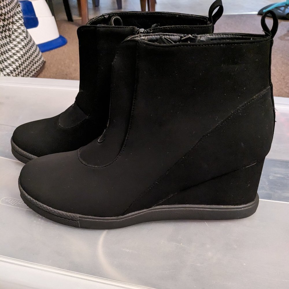 Wedge booties